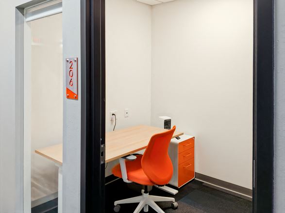 Regus - Madison - W Broadway