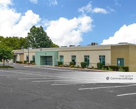 Hauppauge Square - 110 Marcus Blvd