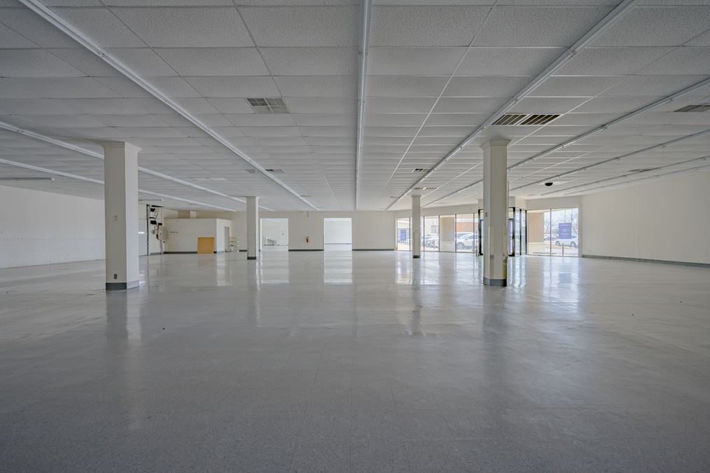 River Oaks Plaza/Retail