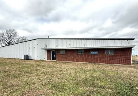 Photo of commercial space at 2911 Douglas Dr. in Bossier City