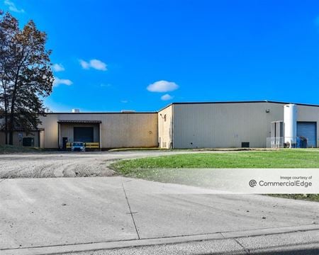 Industrial space for Rent at 1515 Universal Road in Columbus