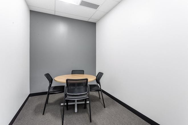 Regus - Burnaby - Solo District