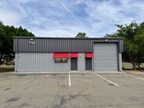 1732 E Yosemite