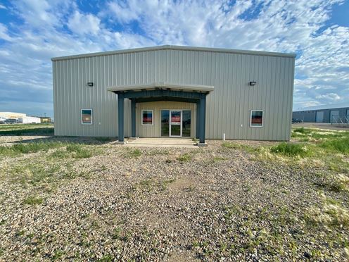 ±6,000 SF Industrial Flex Investment Opportunity on 1.05±AC