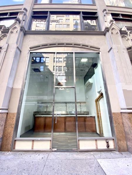 Retail space for Rent at 252 West 37th Street in New York