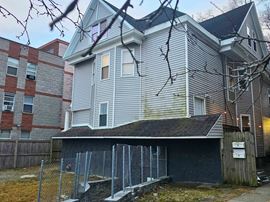 92 Henry St