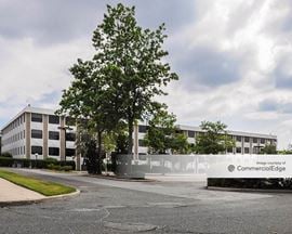 3 Huntington Quadrangle