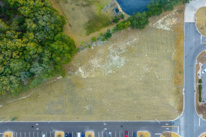 Prime Restaurant Development Opportunity — Ground Lease