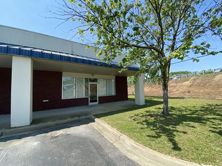 Retail space for Rent at 562 S Pike W in Sumter