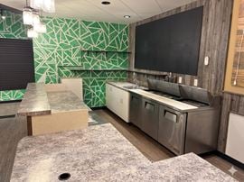 124 Place Retail Space Opportunity