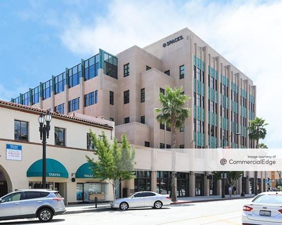 Playhouse Plaza
