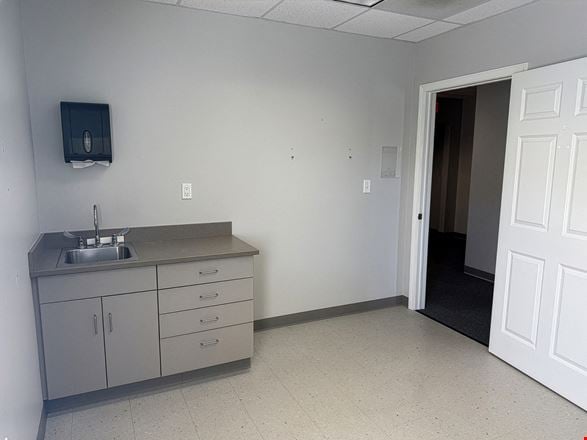 875 Greenland Road, Building C, Unit 8
