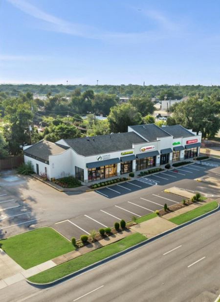 Office space for Rent at 9991 Marsh Ln in Dallas