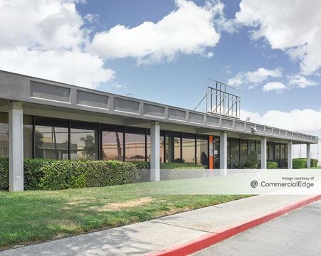 Photo of commercial space at 2704 South Maple Avenue in Fresno
