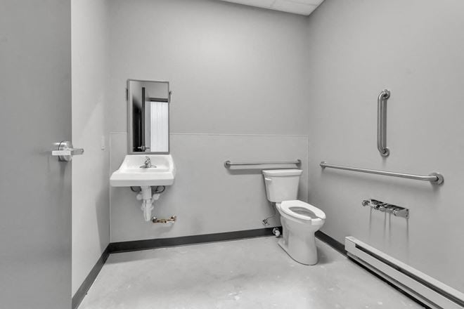 Flex Warehouse & Storage Suites at Eastport