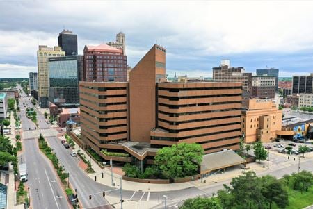 Photo of commercial space at 433 North Summit Street in Toledo