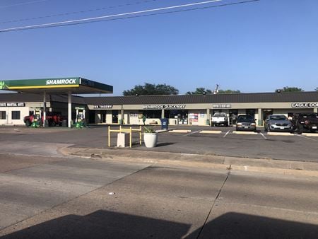 Retail space for Rent at 943-999 Winscott Rd in Benbrook