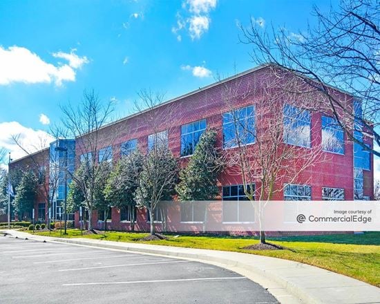 Innsbrook Corporate Center - Highwoods Commons