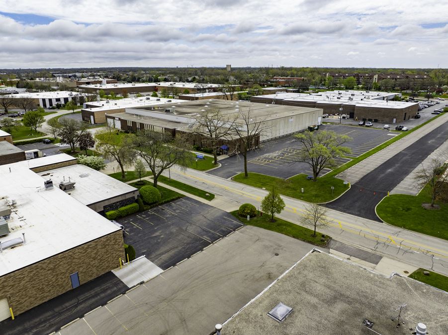 301 Holbrook Dr