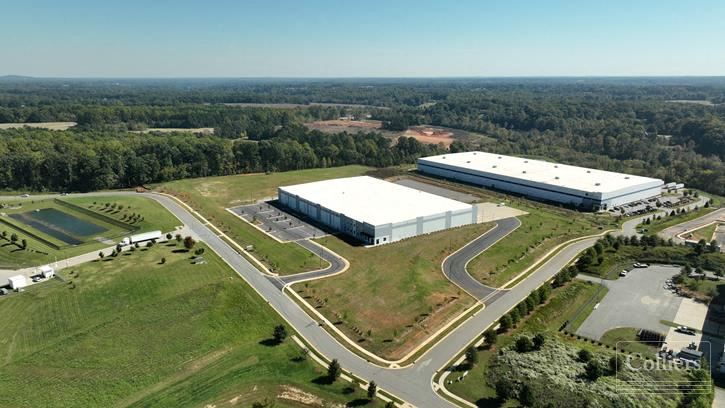 ± 111,488 SF MANUFACTURING BUILDING