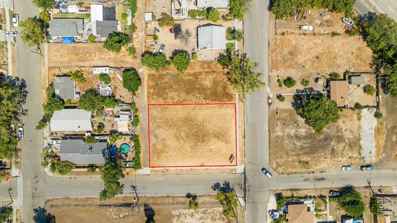 ±0.17 - 0.34 AC of Industrial Development Land off CA-99