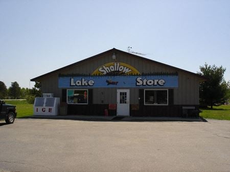 Shallow Lake Store - Warba