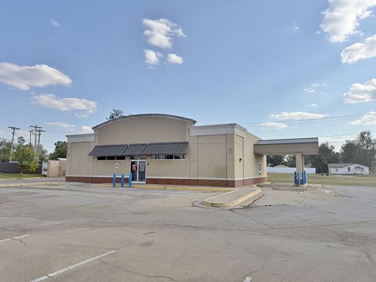 1405 E Main St