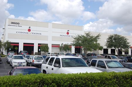 Center of Commerce Building 913 - Orlando