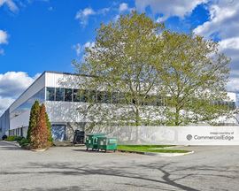 Harmon Cove - 550 Meadowlands Pkwy