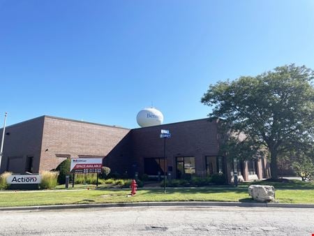 Photo of commercial space at 1001 Entry Dr in Bensenville