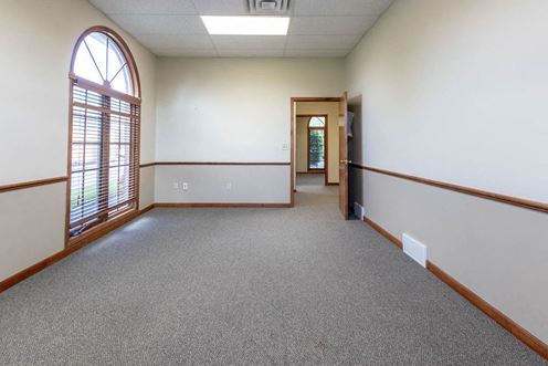 125 Professional Parkway Medical & Professional Offices