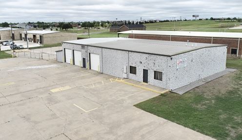 913 S 17th St - Yukon Industrial