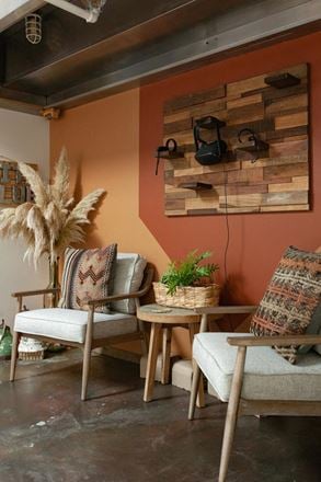 Unita Club - Manhattan Beach