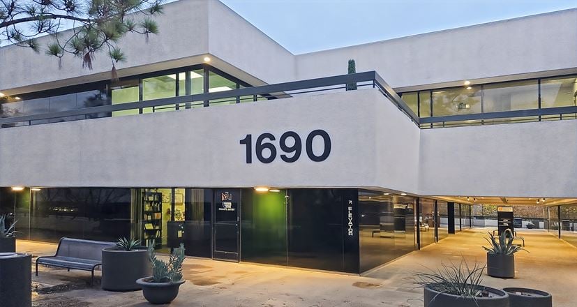 Regus - Fresno - 1690 W Shaw Ave