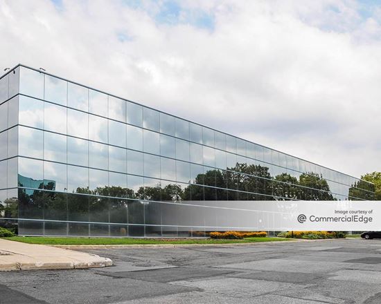 Melville Corporate Plaza