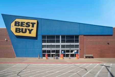 Photo of commercial space at 3298 Alpine Avenue Northwest in Grand Rapids