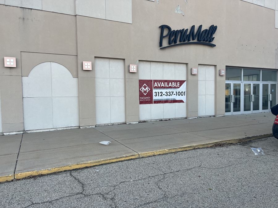 Former Sears in Peru, IL