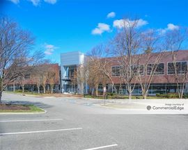Innsbrook Corporate Center - Lakebrooke Pointe