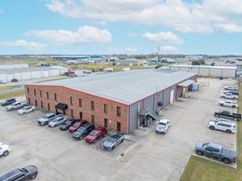 ±32,114 SF Fully Climatized Office/Warehouse