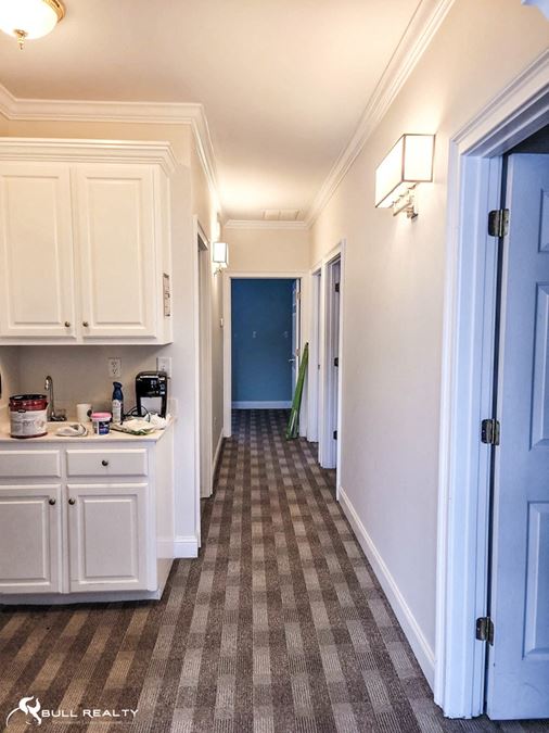 Weatherstone Park Office Condo | ± 1,127 SF