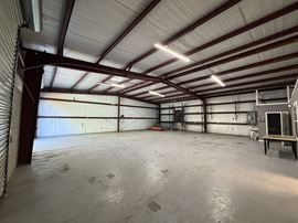 Warehouse Small Bay Available - US Hwy 441 Corridor