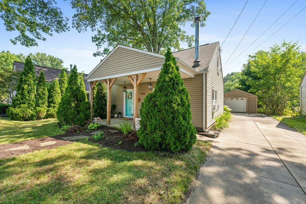 2873 Oakwood Dr