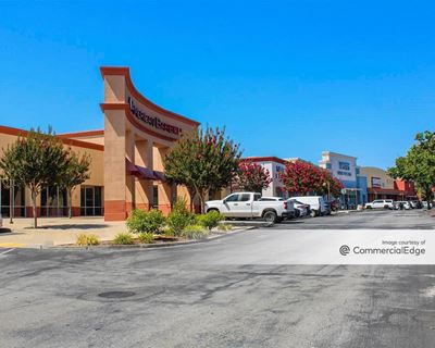 Bernal Plaza