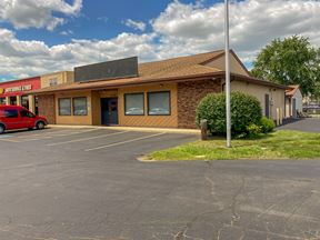 OFFICE/RETAIL BUILDING WITH DETACHED WAREHOUSE ON CORNER LOT IN LAKE VICTORIA DE - Springfield