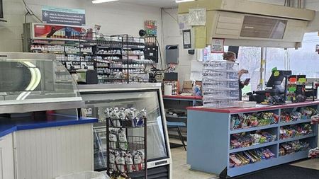 Retail space for Sale at 3008e U.S. 60 in Harned