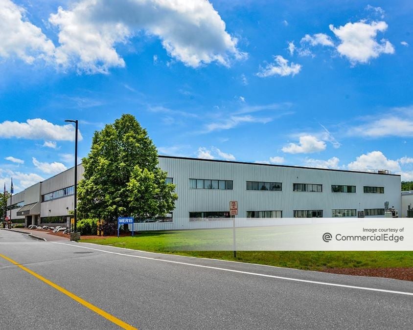 130 Daniel ster Hwy, Merrimack, NH 03054