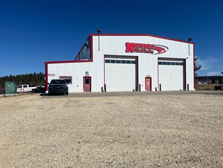 Photo of commercial space at 5112/14 North Avenue in Swan Hills
