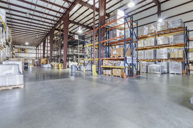 +/- 32,000 SF Industrial Building on 3.86 Acres