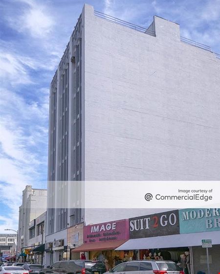 Industrial space for Rent at 1024 Santee Street in Los Angeles