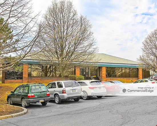 Lehigh Valley Corporate Center - 1685 Valley Center Pkwy
